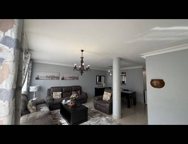 3 BEDROOM DUPLEX FOR SALE IN MORNINGSIDE
